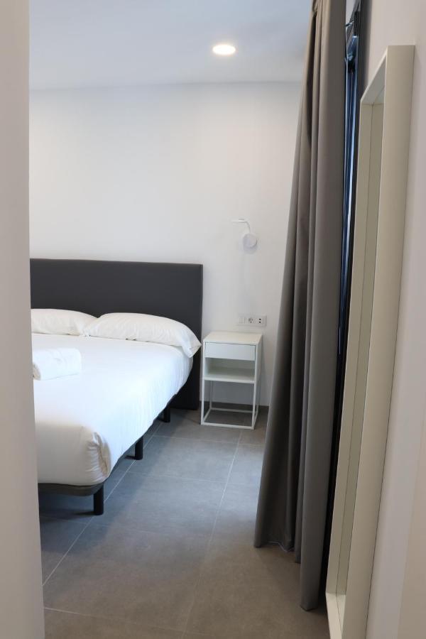 V&C Apartamentos كونيل ذي لا فرونتيرا المظهر الخارجي الصورة