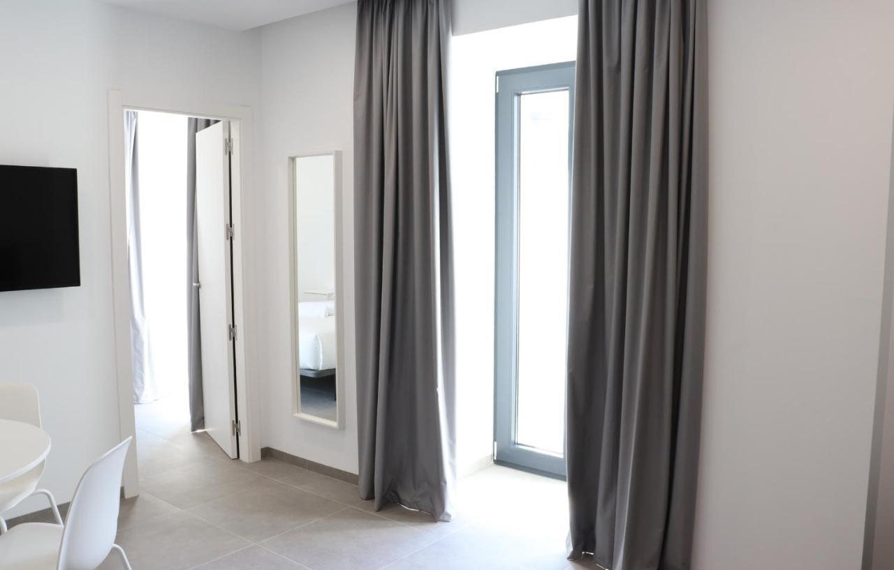 V&C Apartamentos كونيل ذي لا فرونتيرا المظهر الخارجي الصورة